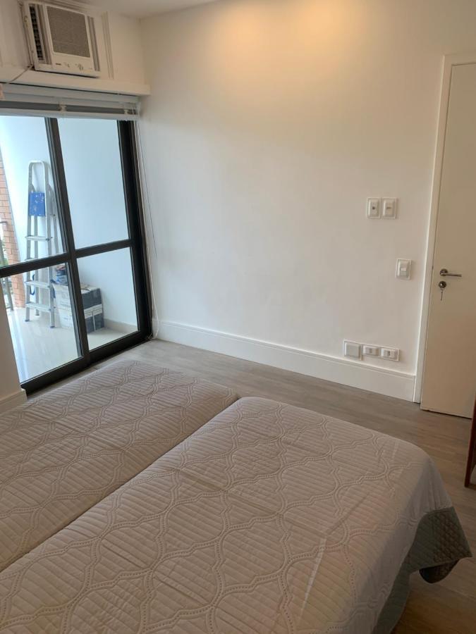 Flat Com 65 Metros; Sala; Duas Suites; Cozinha Recem-Reformado ريو دي جانيرو المظهر الخارجي الصورة